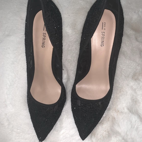 Black Heels - Picture 2 of 3